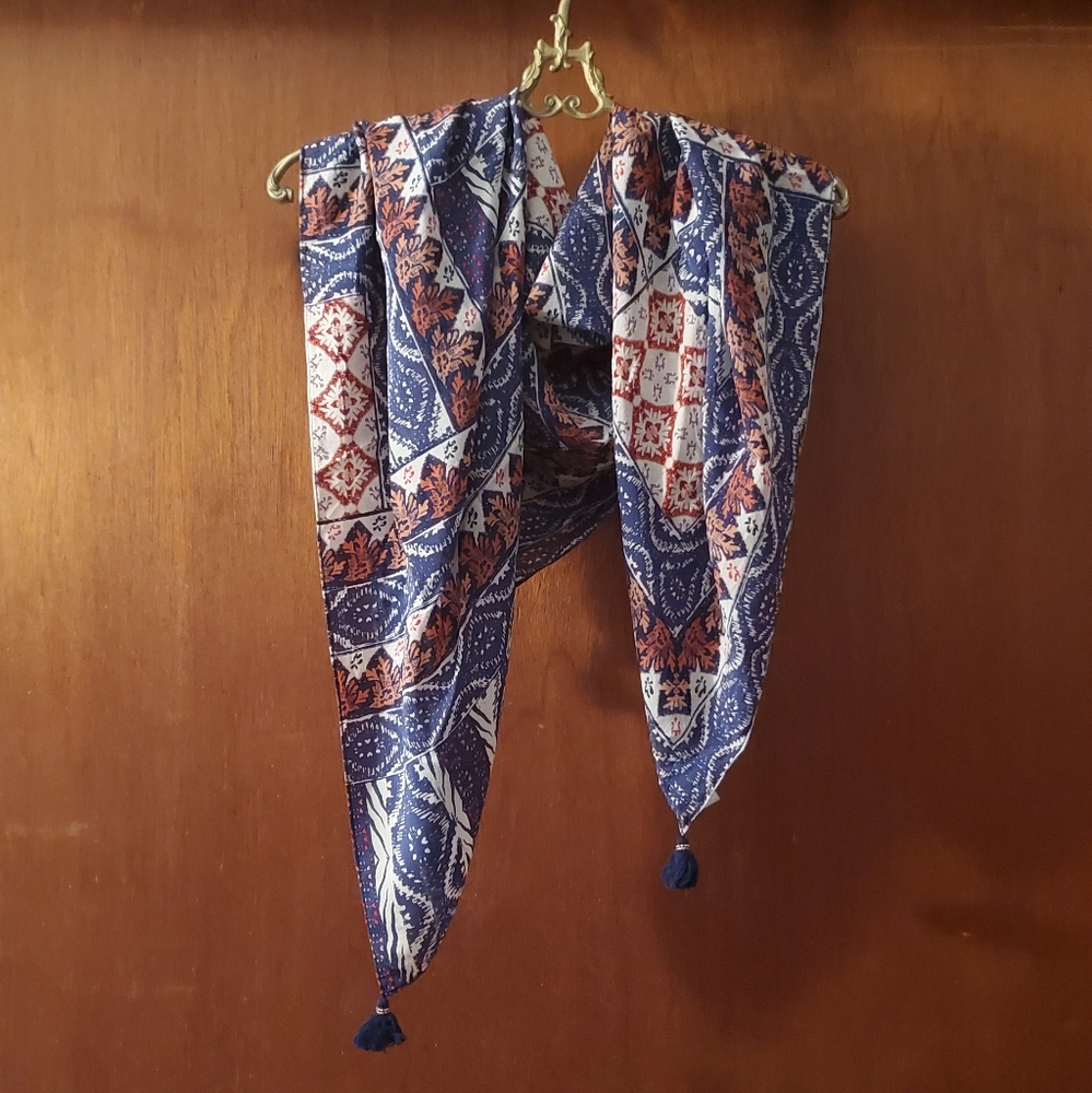 Lucky Brand Rockefeller 100% Silk Scarf - Picture 4 of 7